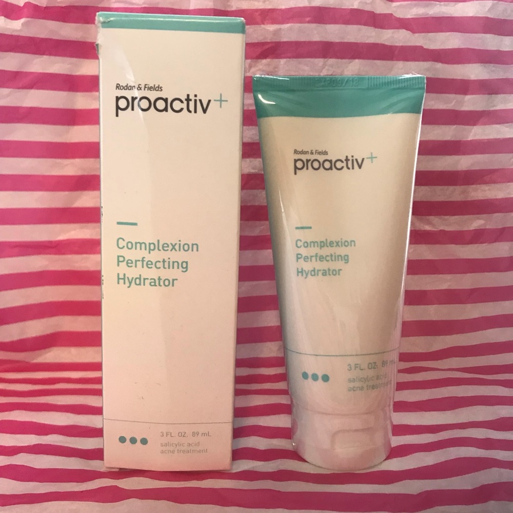Proactiv + Complexion Perfecting Hydrator